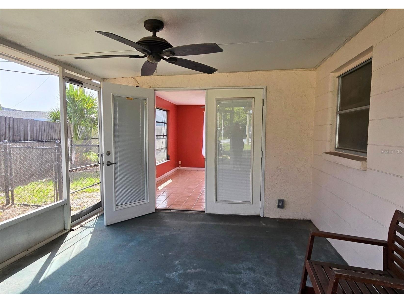 10833 111th Place N Seminole FL 33778 TB8521973 image19