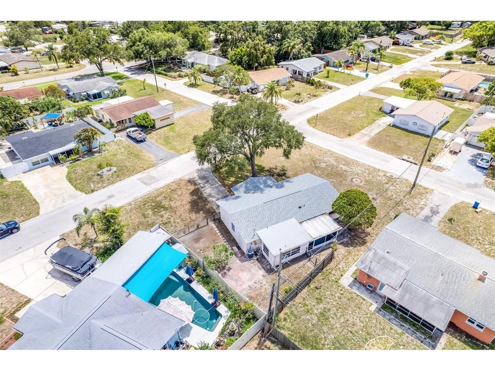 10833 111th Place N Seminole FL 33778 TB8521973 image26