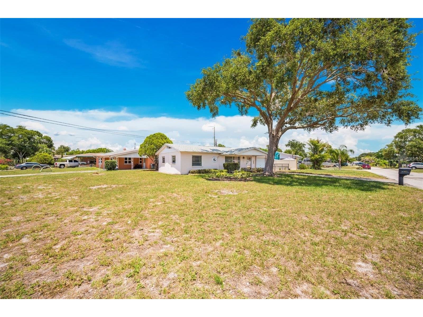 10833 111th Place N Seminole FL 33778 TB8521973 image32