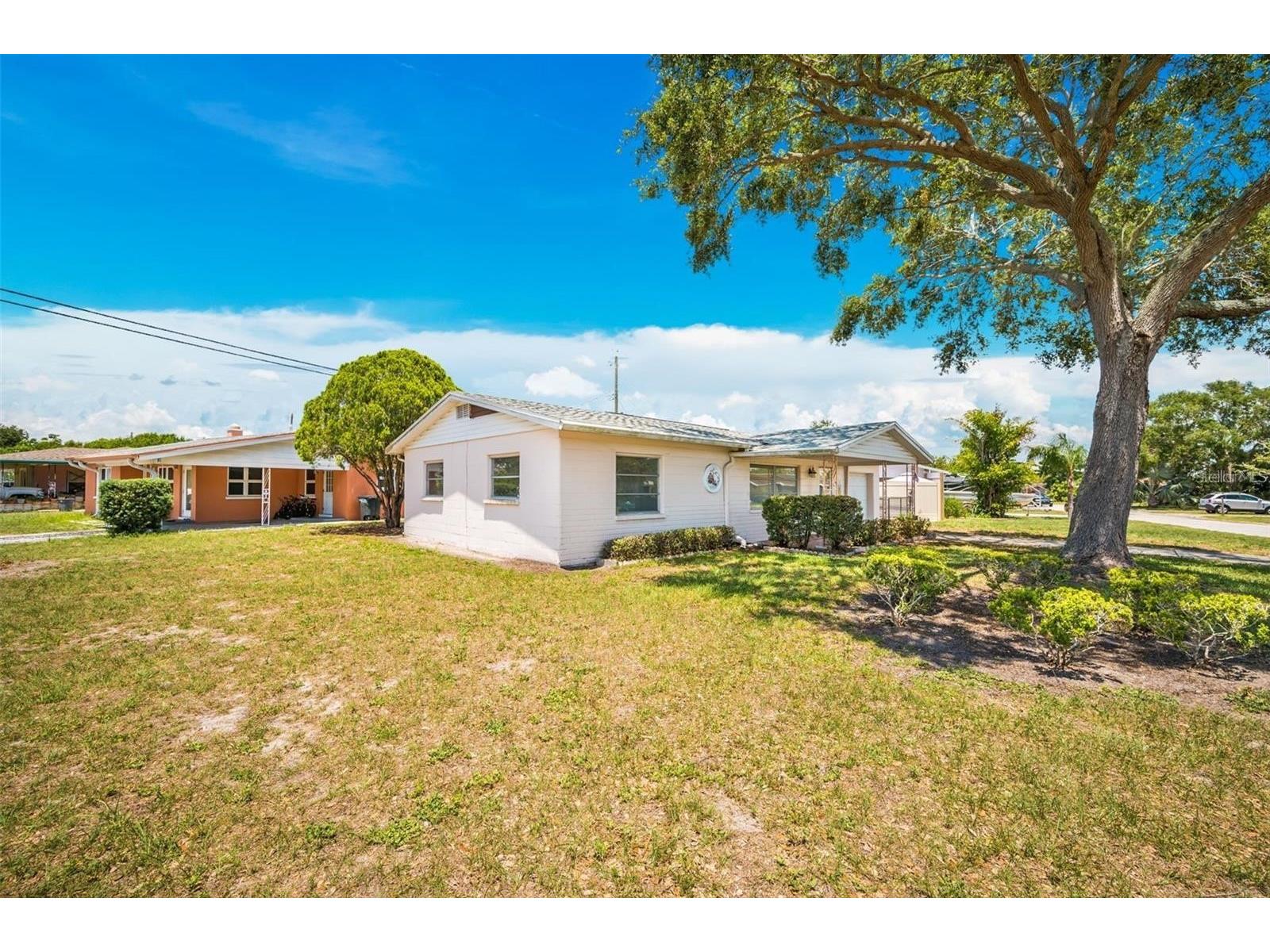 10833 111th Place N Seminole FL 33778 TB8521973 image34