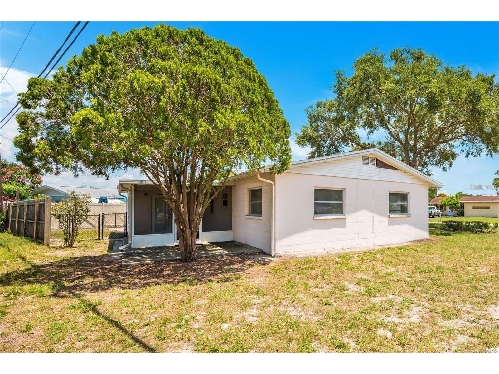 10833 111th Place N Seminole FL 33778 TB8521973 image35