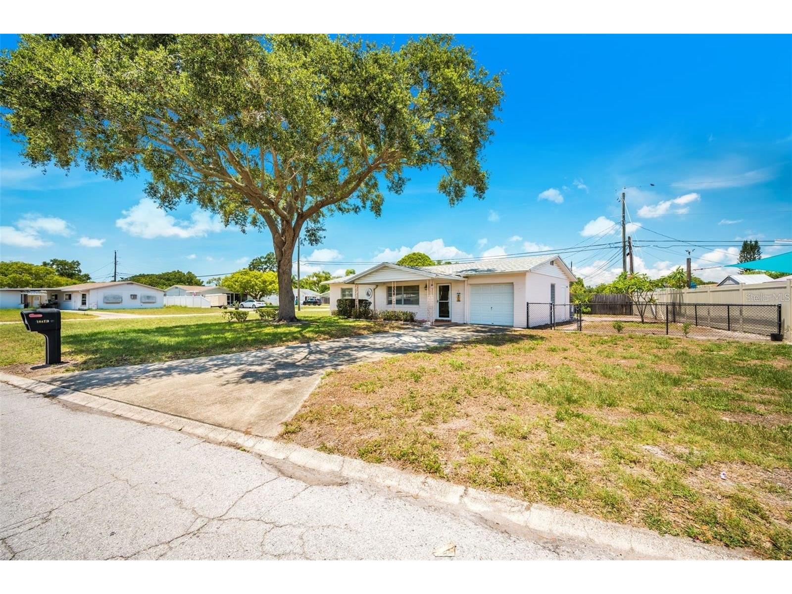 10833 111th Place N Seminole FL 33778 TB8521973 image4