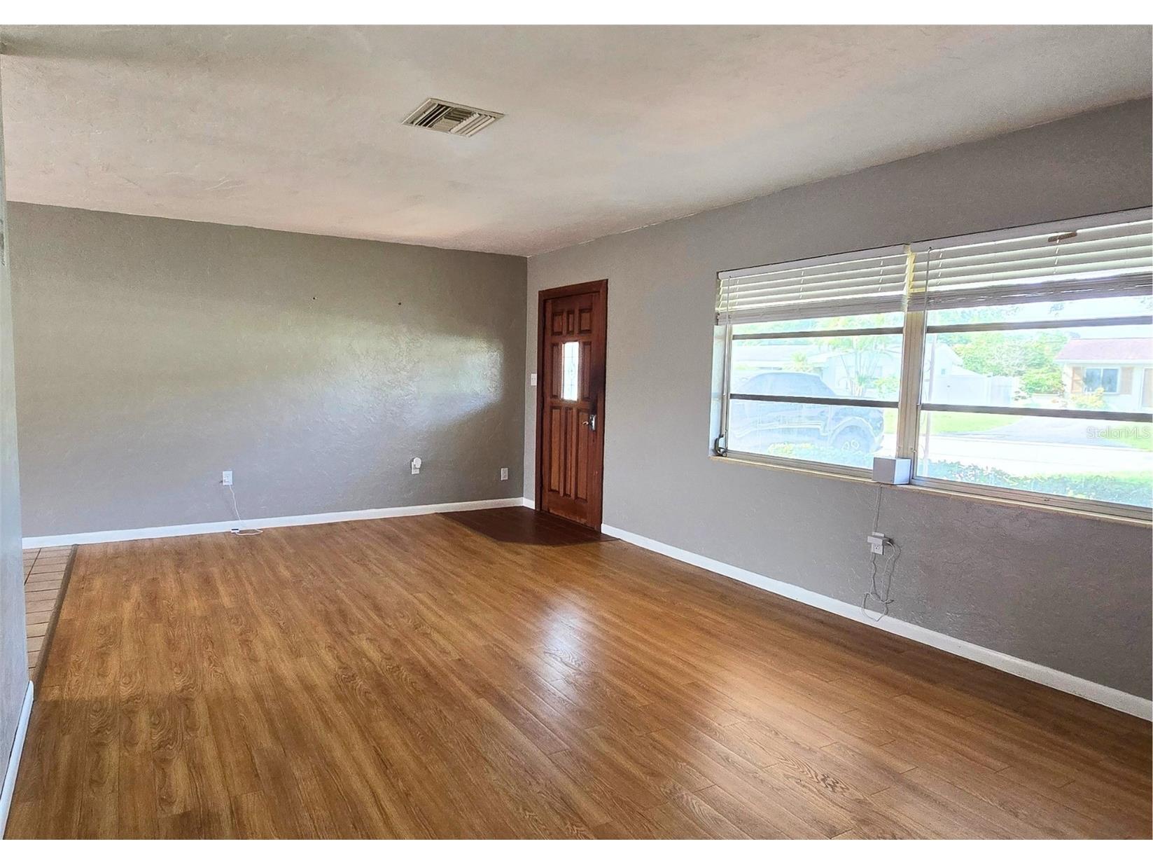 10833 111th Place N Seminole FL 33778 TB8521973 image7