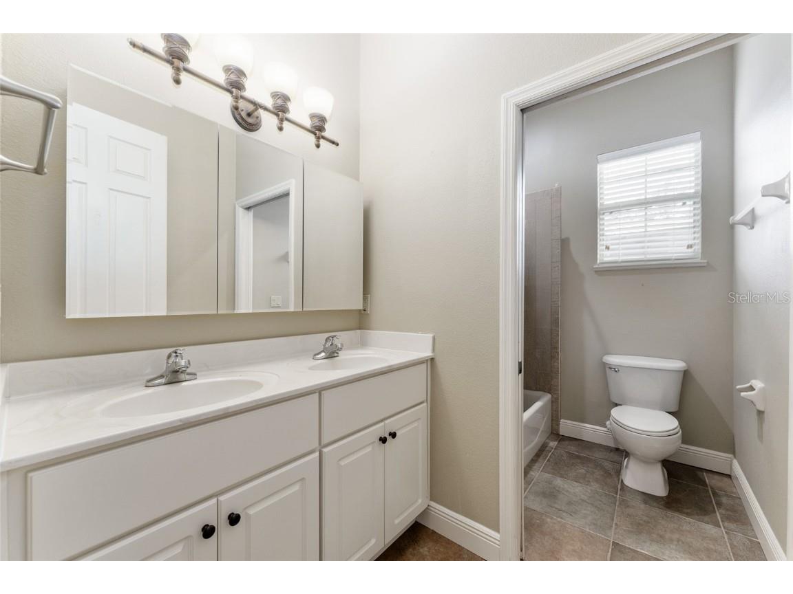 10835 SE Highway 464c Ocklawaha FL 32179 OM703982 image32