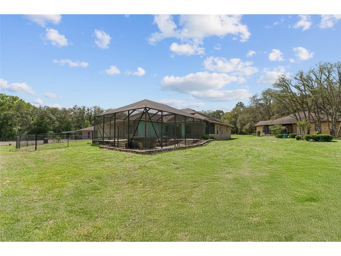 10835 SE Highway 464c Ocklawaha FL 32179 OM703982 image6