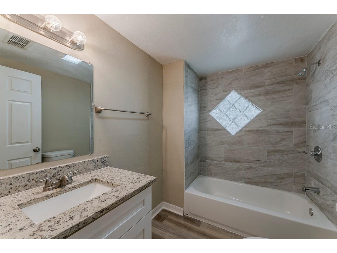 1084 Doyle Road Deltona FL 32725 O6304455 image23