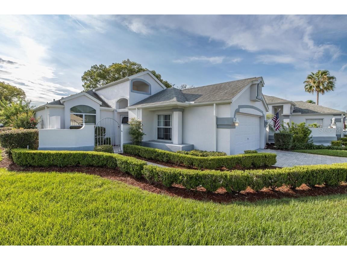 1084 Vista Fina Court Spring Hill FL 34608 W7876179 image1