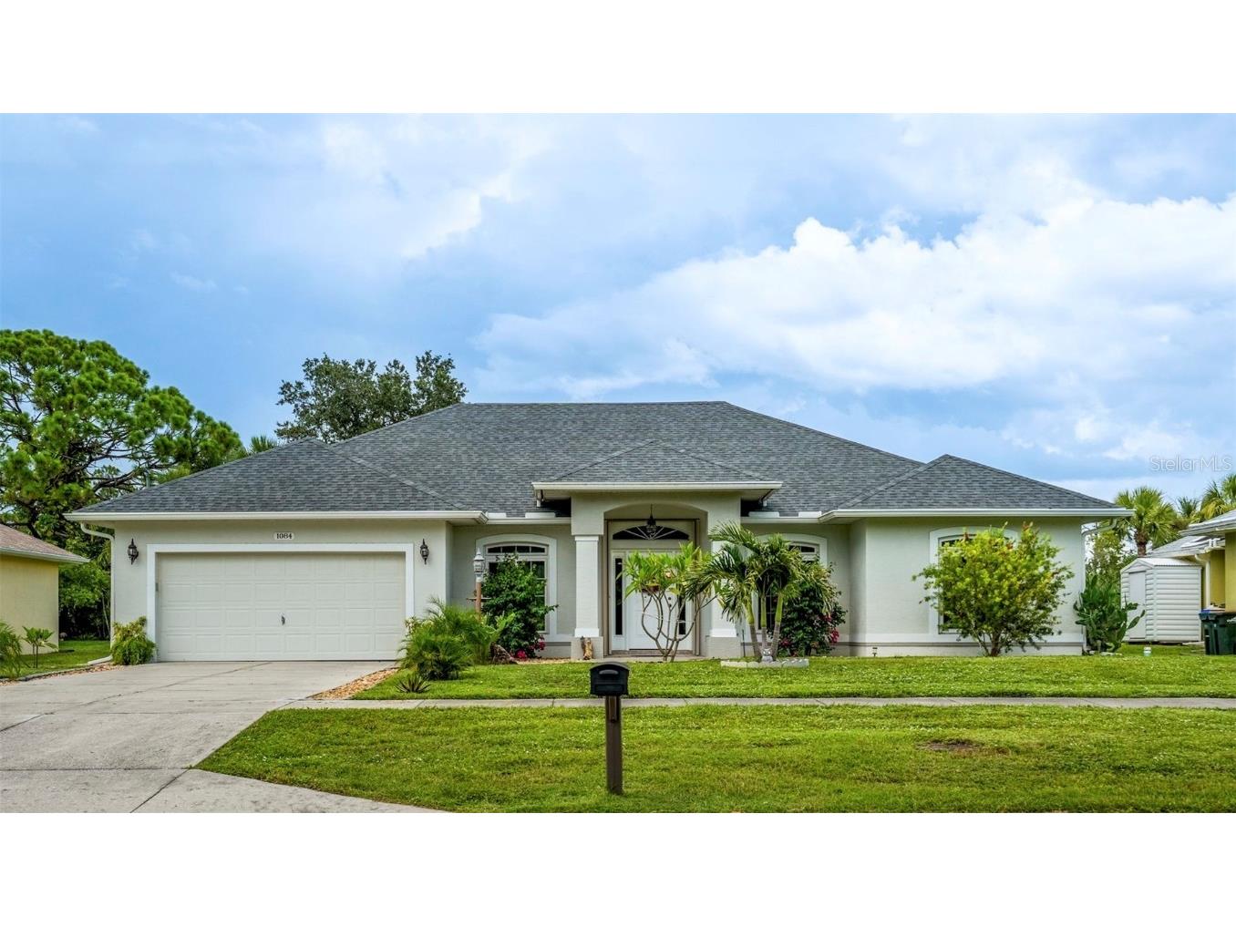 1084 W Hillsborough Boulevard North Port FL 34288 - COCO PLUM WATERWAY C7513606 image1