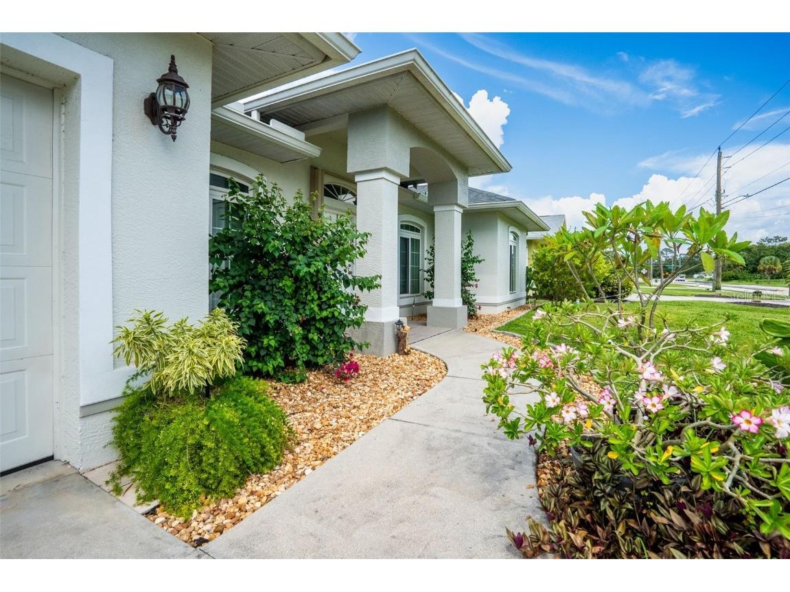 1084 W Hillsborough Boulevard North Port FL 34288 - COCO PLUM WATERWAY C7513606 image2