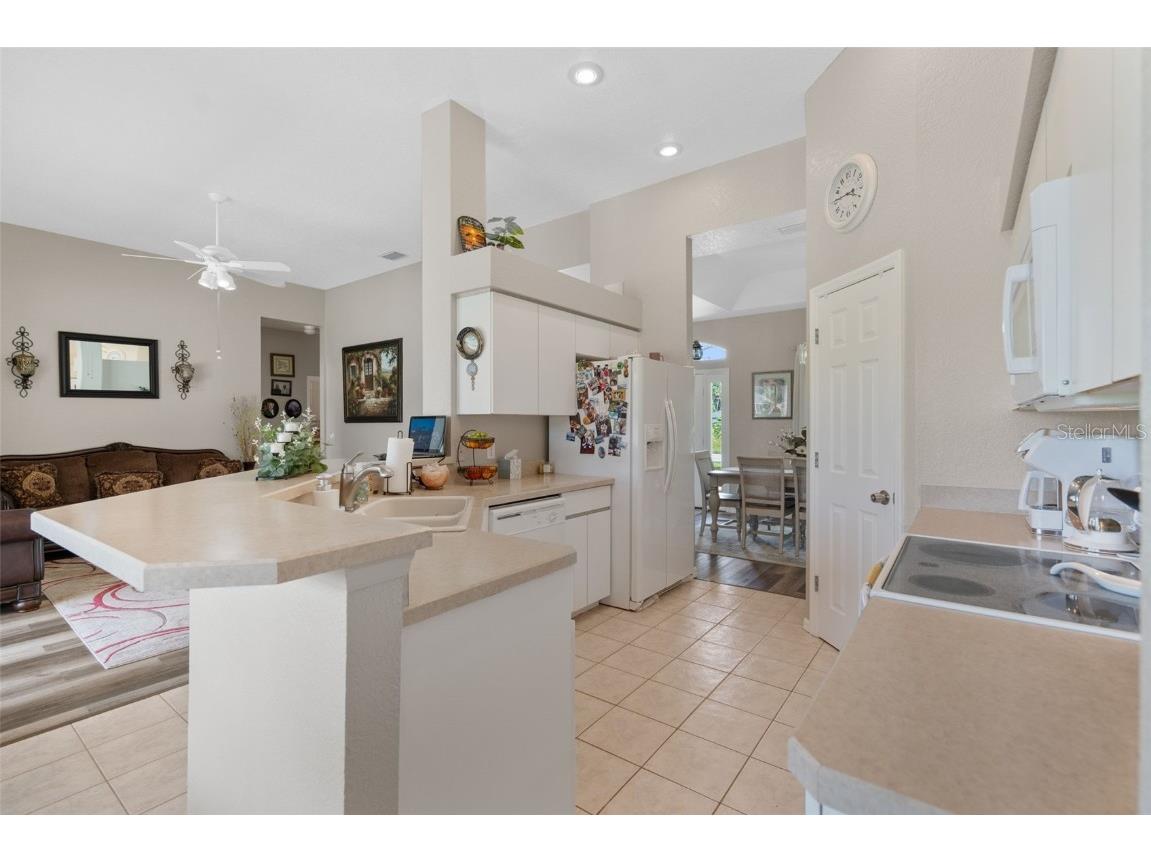 1084 W Hillsborough Boulevard North Port FL 34288 - COCO PLUM WATERWAY C7513606 image22