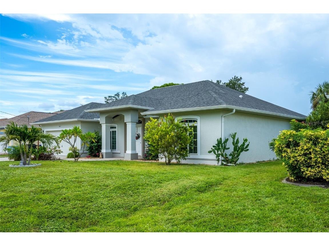 1084 W Hillsborough Boulevard North Port FL 34288 - COCO PLUM WATERWAY C7513606 image3