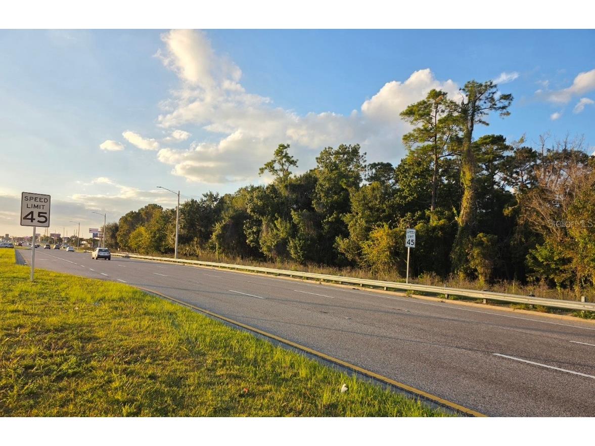 10847 E Colonial Drive Orlando FL 32817 O6359111 image1