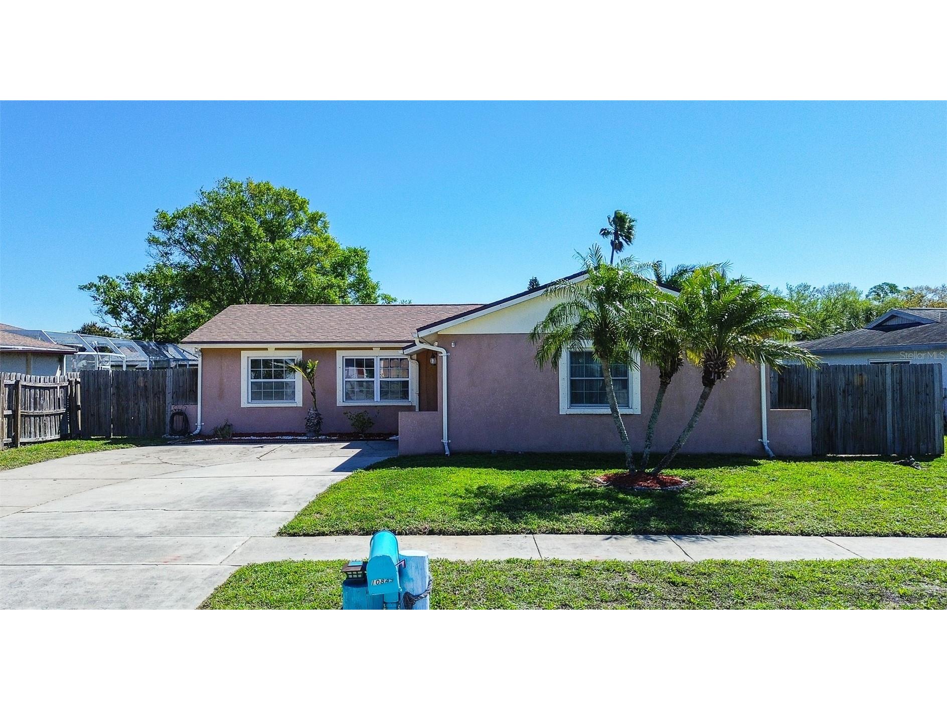 10849 92nd Street Seminole FL 33777 TB8490260 image1