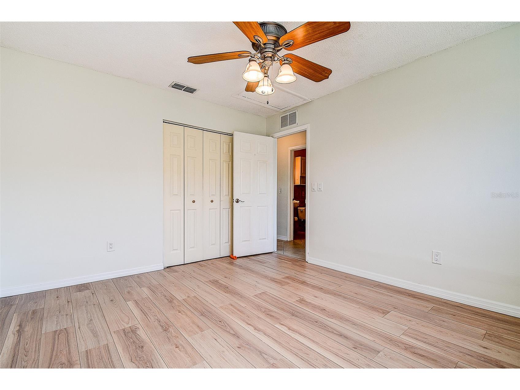 10849 92nd Street Seminole FL 33777 TB8490260 image20