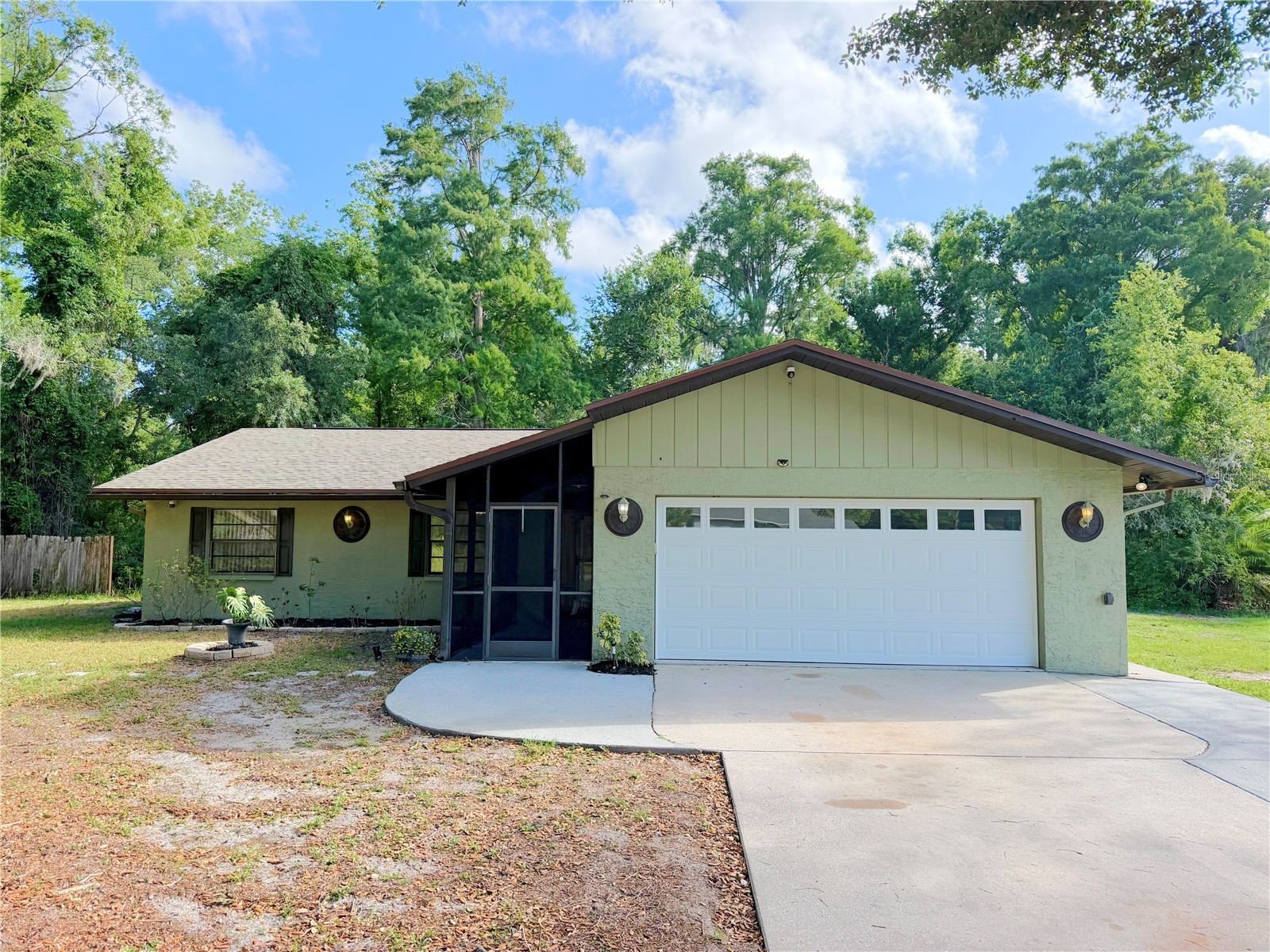 10849 Lakeview Drive New Port Richey FL 34654 W7885895 image1