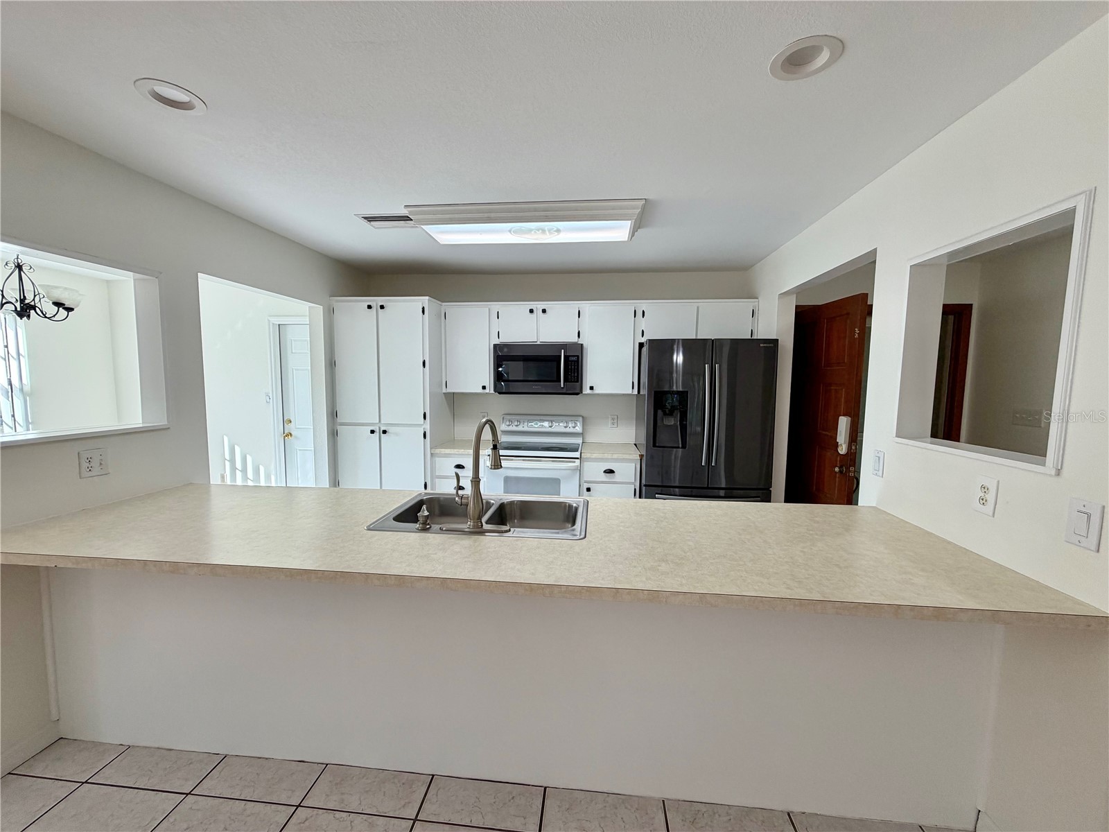 10849 Lakeview Drive New Port Richey FL 34654 W7885895 image10