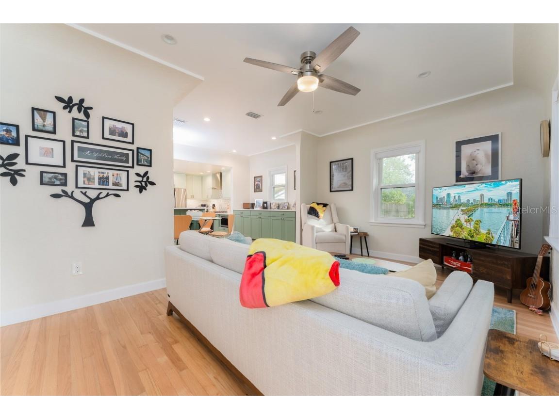 1085 16th Avenue N Saint Petersburg FL 33704 TB8450198 image13