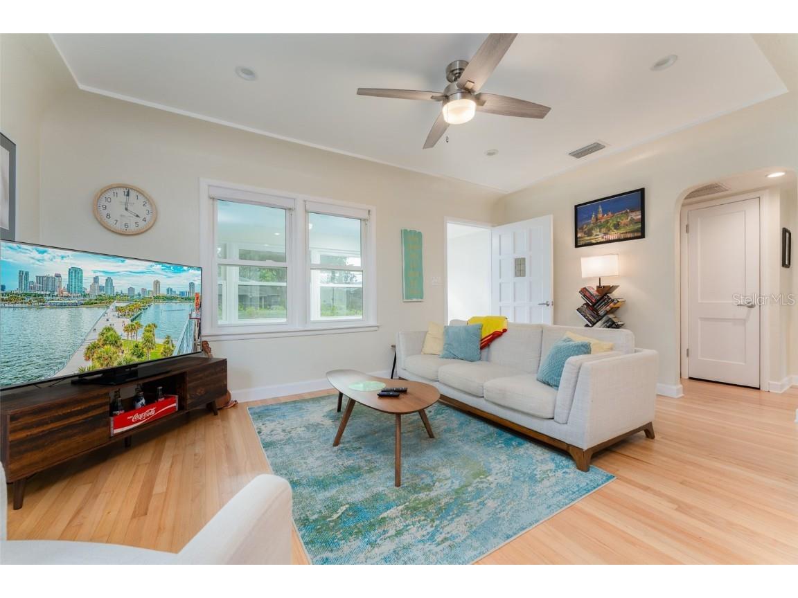 1085 16th Avenue N Saint Petersburg FL 33704 TB8450198 image14