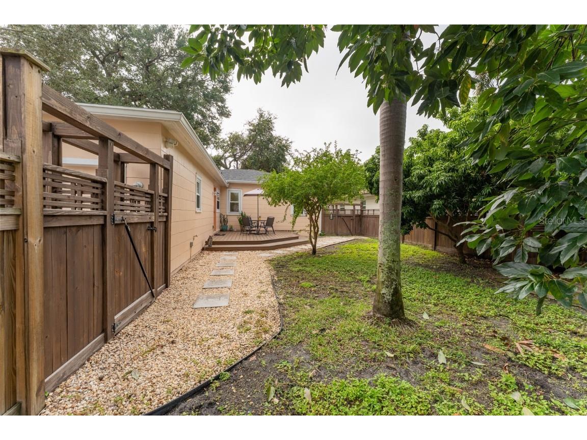 1085 16th Avenue N Saint Petersburg FL 33704 TB8450198 image30