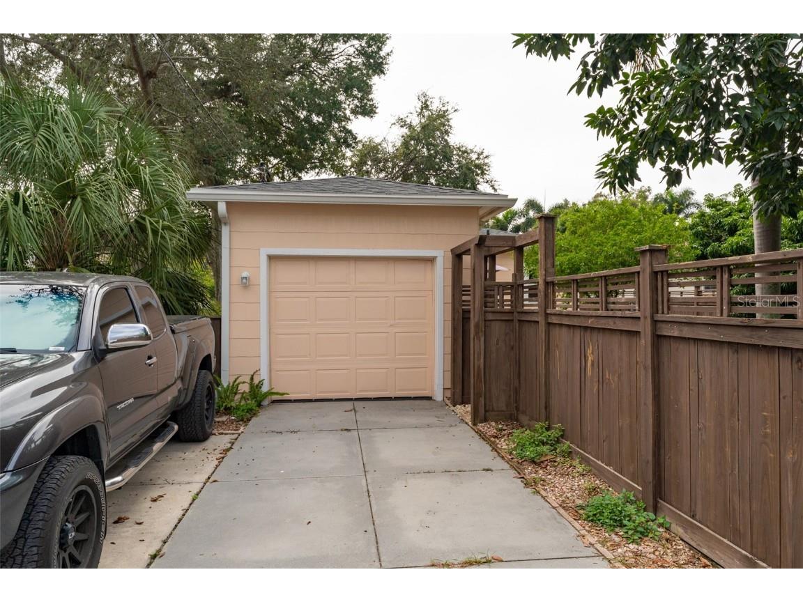 1085 16th Avenue N Saint Petersburg FL 33704 TB8450198 image33