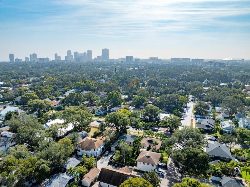 1085 16th Avenue N Saint Petersburg FL 33704 TB8450198 image35