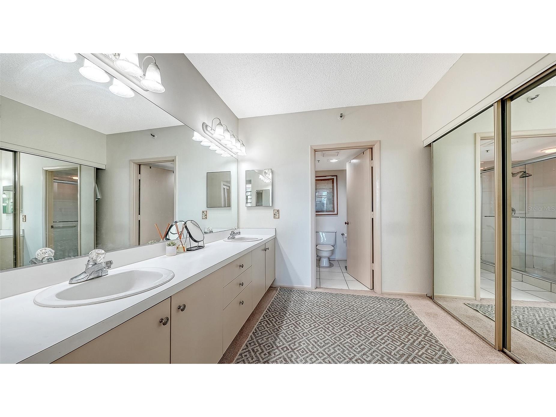 1085 Gulf Of Mexico Drive #205 Longboat Key FL 34228 - GULF OF MEXICO A4681713 image28