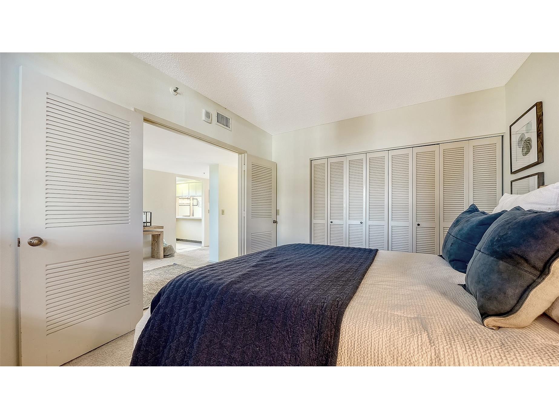 1085 Gulf Of Mexico Drive #205 Longboat Key FL 34228 - GULF OF MEXICO A4681713 image33