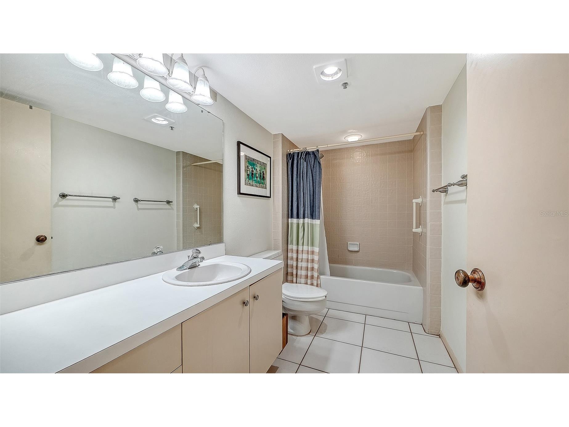 1085 Gulf Of Mexico Drive #205 Longboat Key FL 34228 - GULF OF MEXICO A4681713 image34