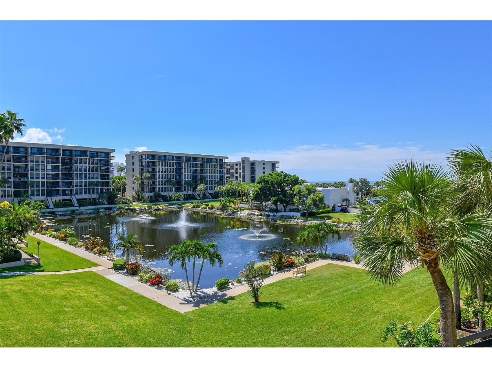 1085 Gulf Of Mexico Drive #205 Longboat Key FL 34228 - GULF OF MEXICO A4681713 image55