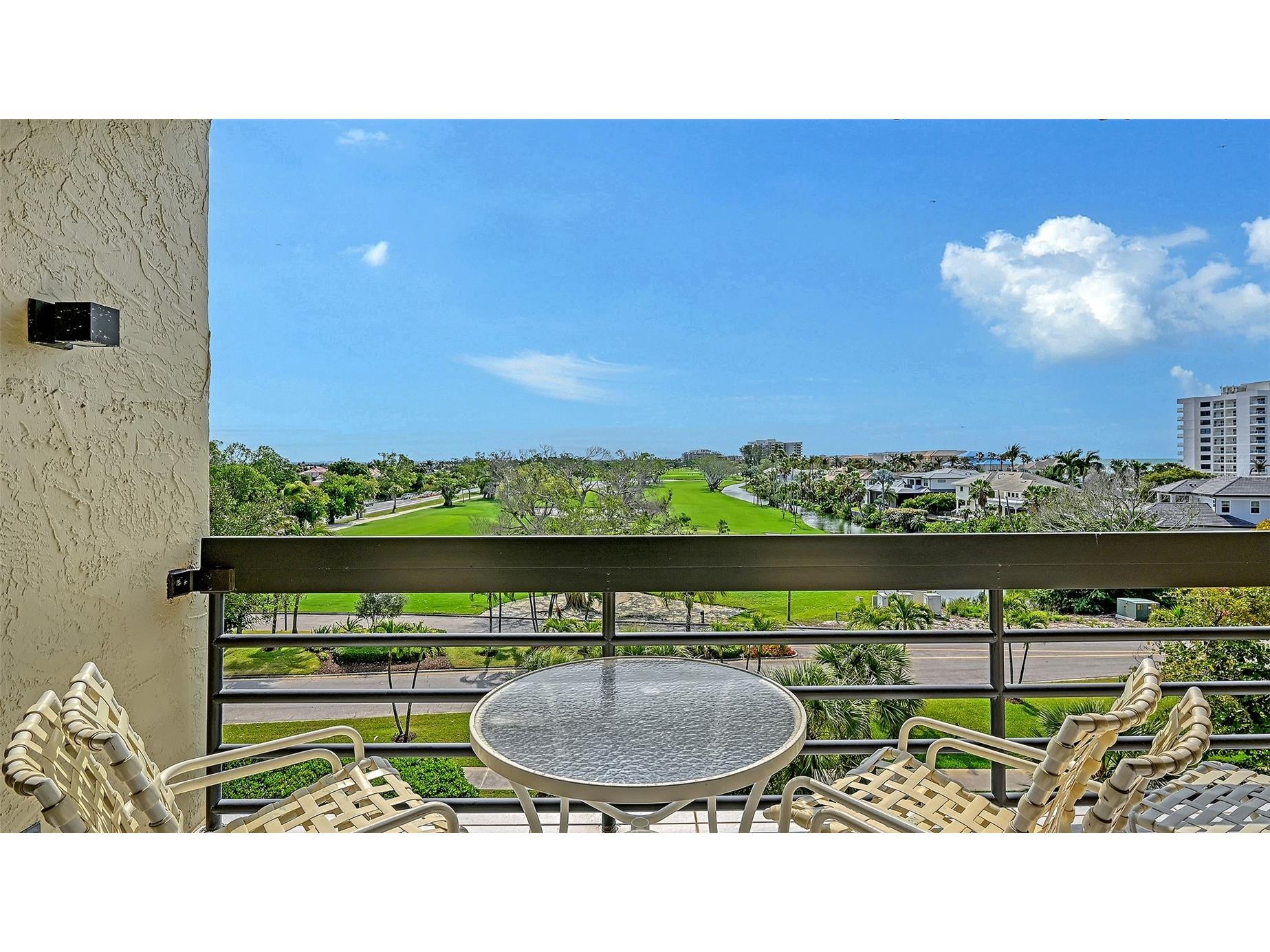 1085 Gulf Of Mexico Drive #404 Longboat Key FL 34228 A4686960 image2