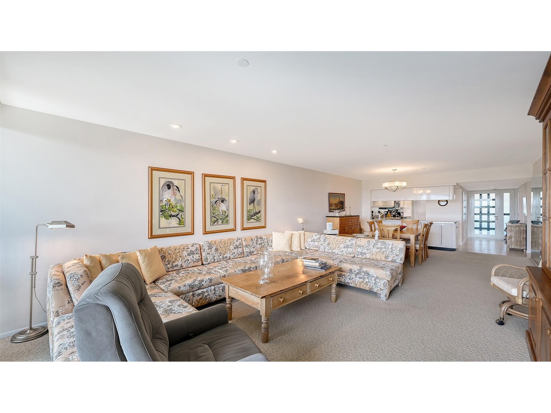 1085 Gulf Of Mexico Drive #404 Longboat Key FL 34228 A4686960 image5