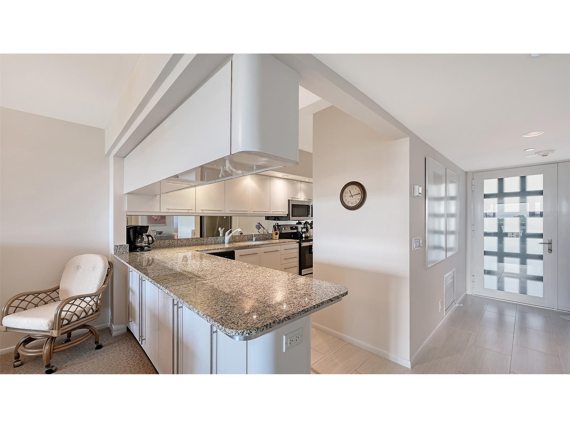 1085 Gulf Of Mexico Drive #404 Longboat Key FL 34228 A4686960 image9