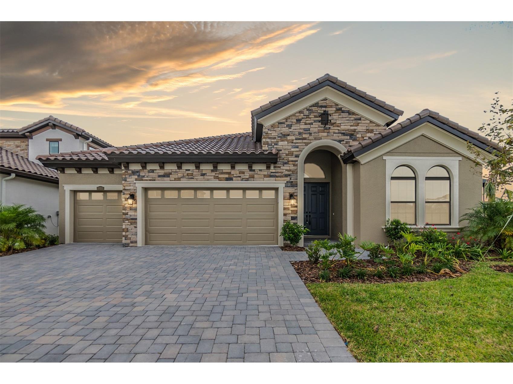 10850 Rustic Timber Loop San Antonio FL 33576 - CRYSTAL LAGOON COMMUNITY TB8516221 image1