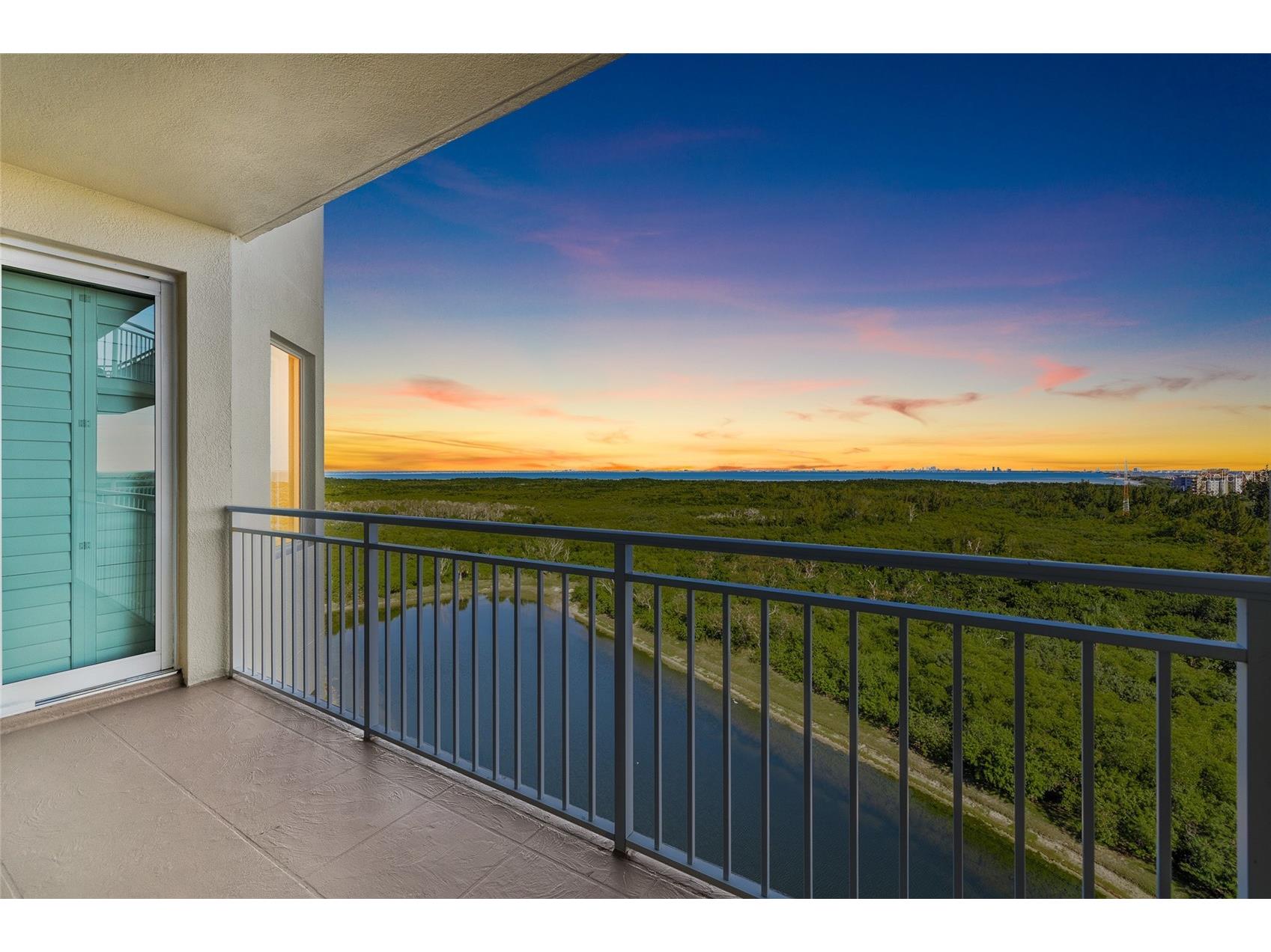 10851 Mangrove Cay Lane NE #1112 Saint Petersburg FL 33716 TB8482796 image3