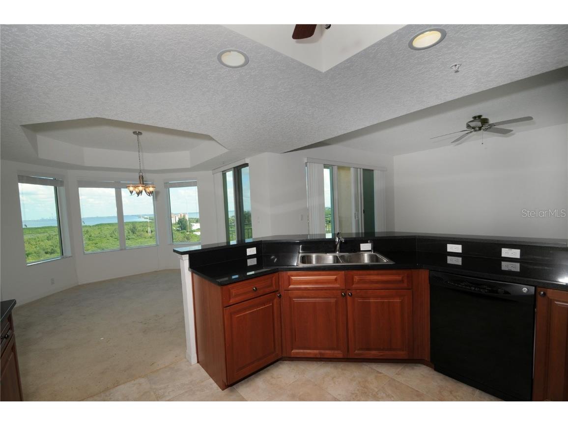 10851 Mangrove Cay Lane NE #1212 Saint Petersburg FL 33716 TB8440583 image5