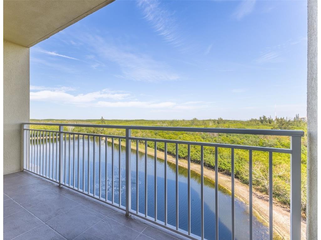 10851 Mangrove Cay Lane NE #614 Saint Petersburg FL 33716 - TAMPA BAY U8229358 image1