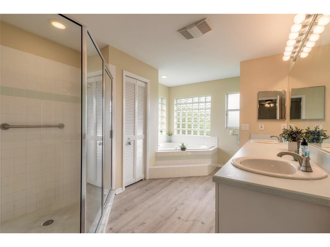 1086 Platinum Court Deltona FL 32725 V4944914 image48