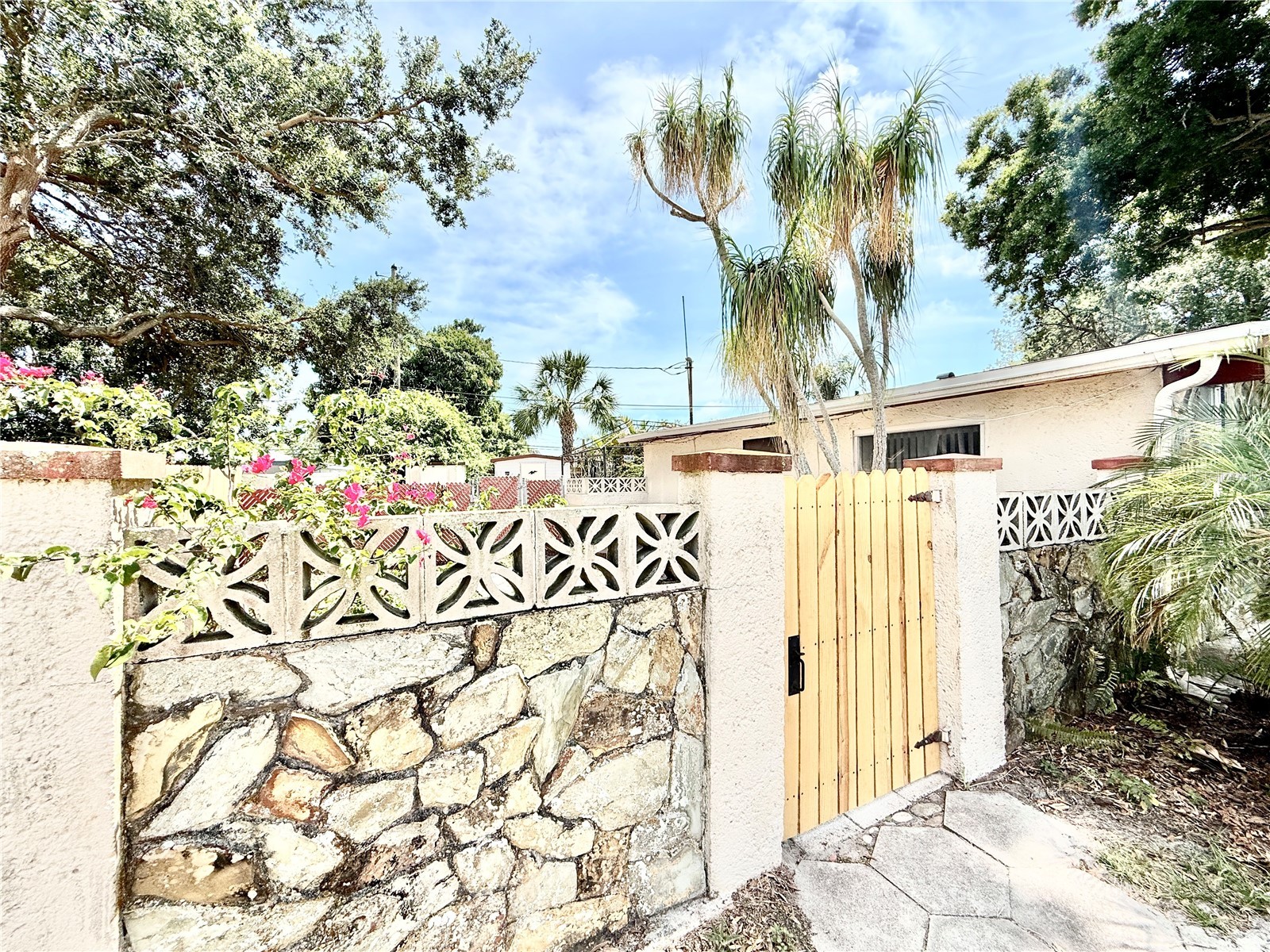 10862 Village Green Avenue Seminole FL 33772 TB8504772 image26