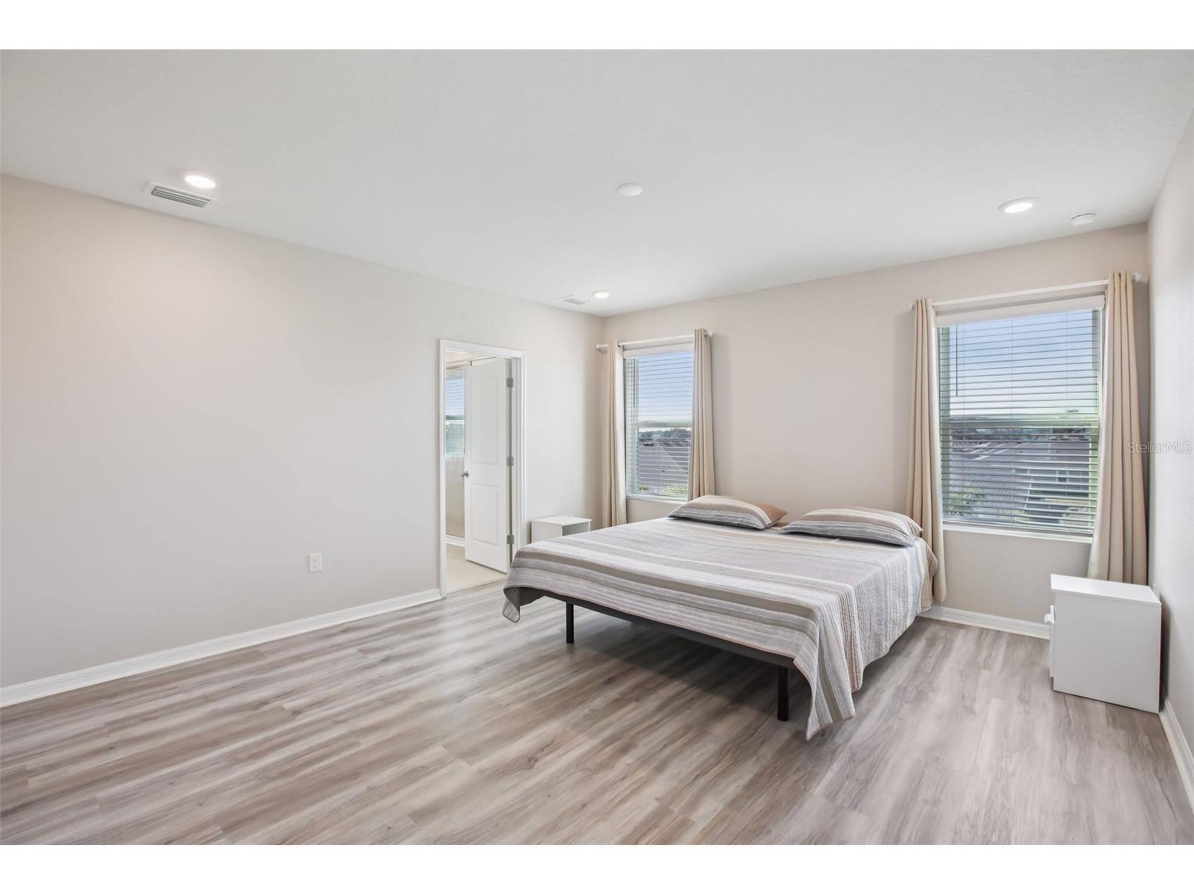 10864 Tally Fawn Loop San Antonio FL 33576 TB8467055 image17