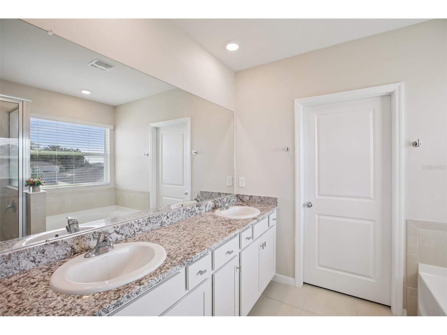 10864 Tally Fawn Loop San Antonio FL 33576 TB8467055 image18