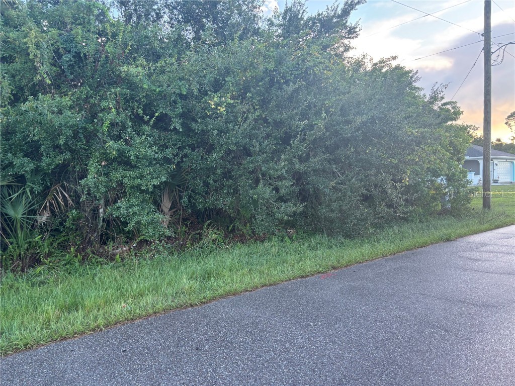 1087 Kennwood Avenue Port Charlotte FL 33948 C7515936 image2