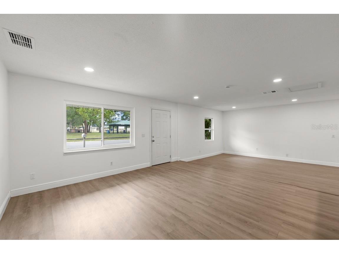 1087 Swan Street Melbourne FL 32935 S5148757 image4