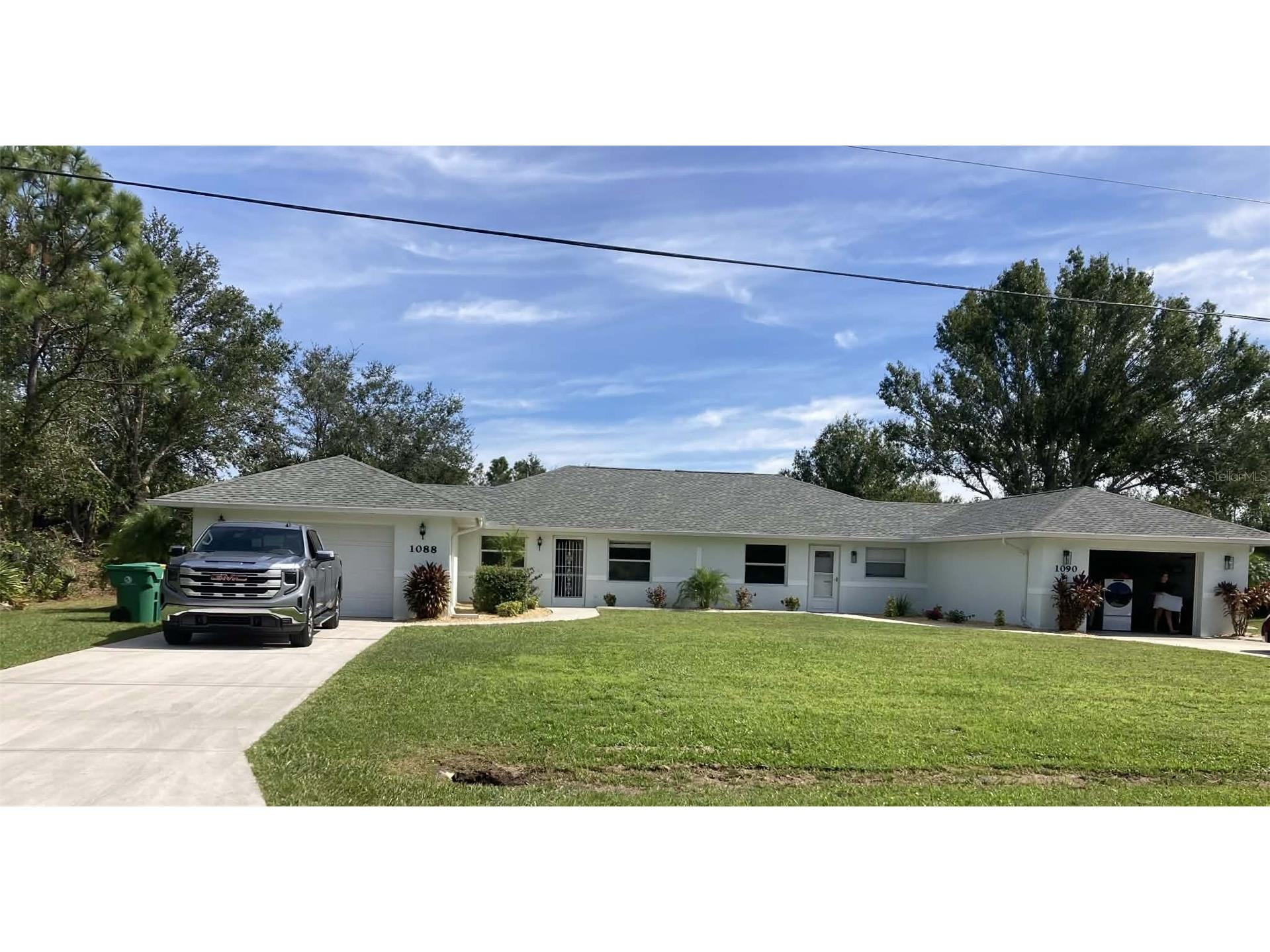 1088 / 1090 Nomad Road Punta Gorda FL 33983 C7520178 image1