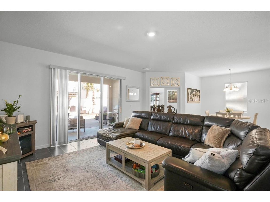 1088 Happy Forest Loop Deland FL 32720 V4941448 image4