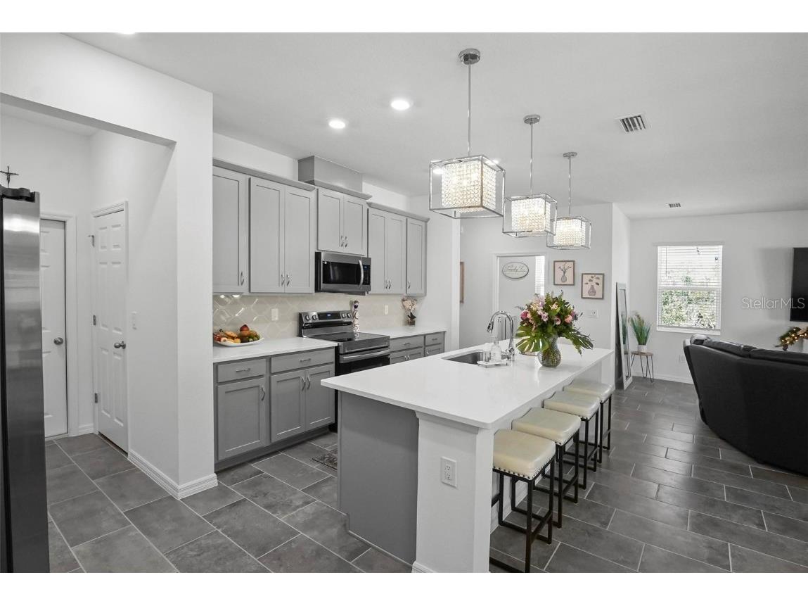 1088 Happy Forest Loop Deland FL 32720 V4941448 image5