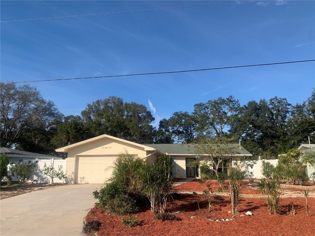 1088 Idlewild Drive N Dunedin FL 34698 U8220220 image1