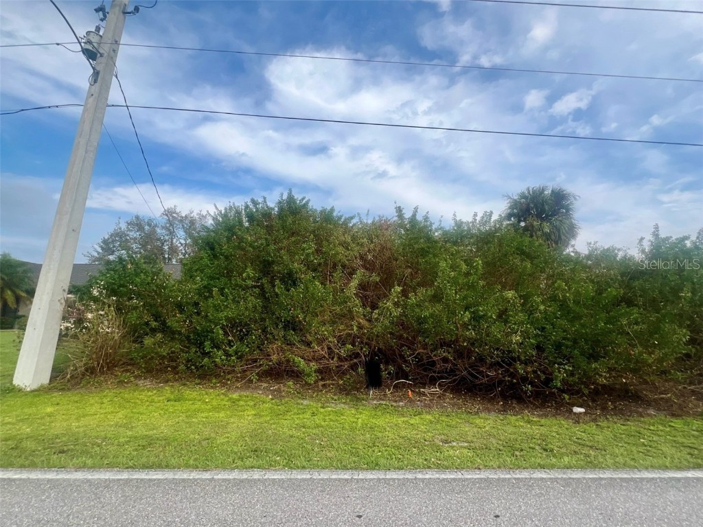 1088 Inverness Street Port Charlotte FL 33952 C7517757 image3