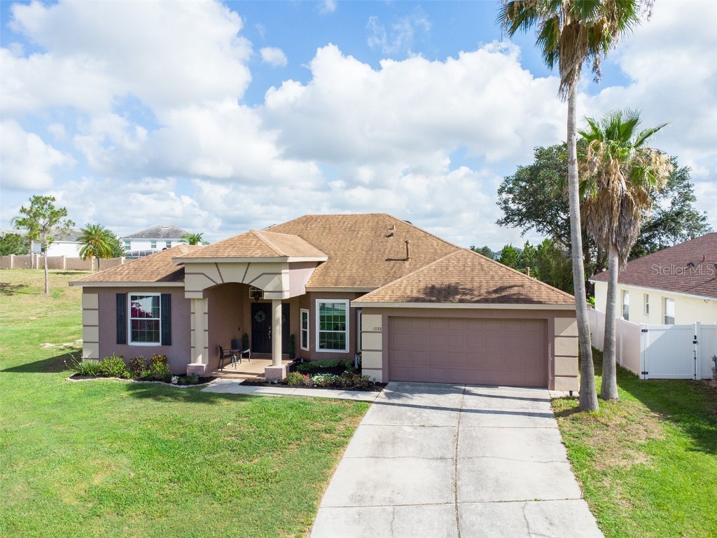 1088 Via Bianca Drive Davenport FL 33896 O6207458 image1