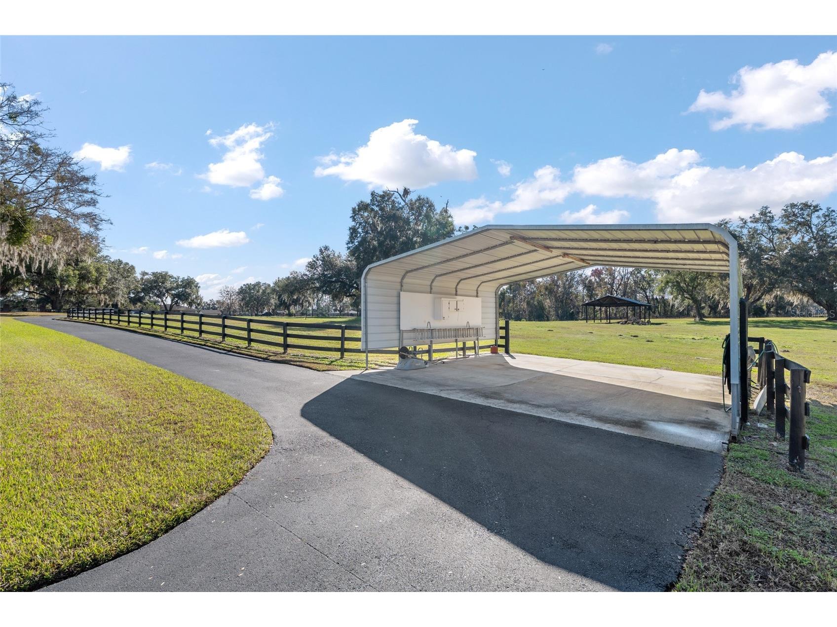 10880 NW 160th Avenue Morriston FL 32668 OM716654 image6