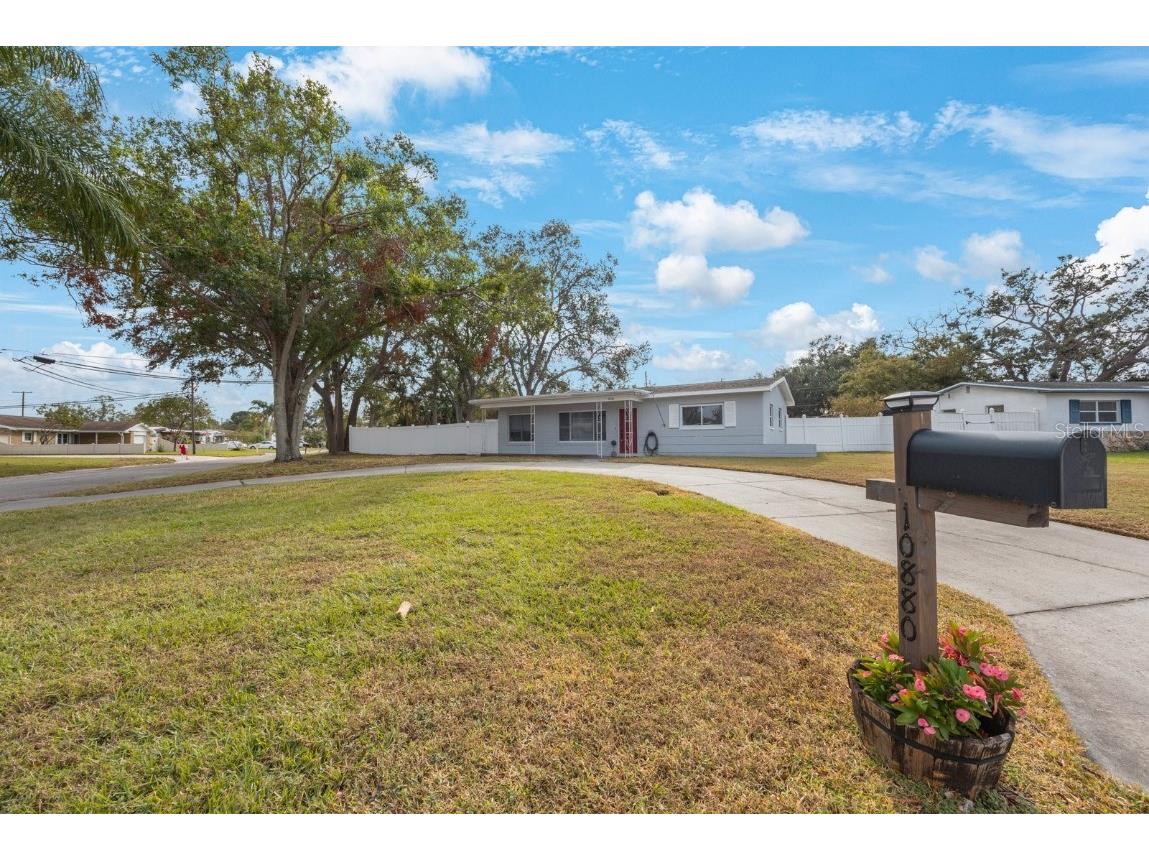 10880 Village Green Avenue Seminole FL 33772 TB8329923 image1